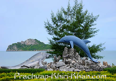 Ao Manao Dolphin Bay and Beach